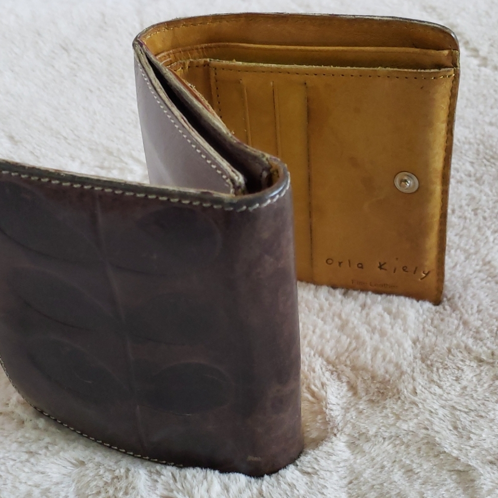 Orla Kiely fine leather wallet brown/yellowish/grn